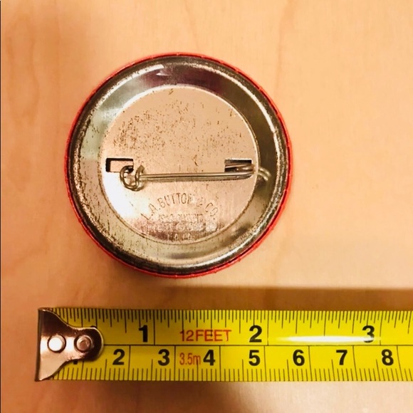 Vintage - 1984 Los Angeles Olympics Button - Picture 2 of 2